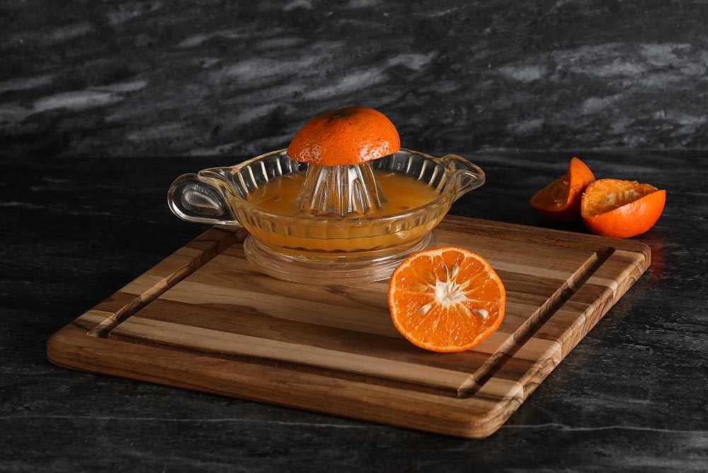 Essential Square Cutting Board 407